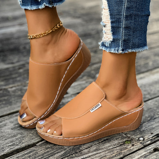 Damen komfortable Wedge-Pantoletten mit elegantem Obermaterial R&B