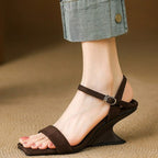 Damen Wedge-Sandalen mit verstellbarem Riemen und gepolstertem Fußbett R&B