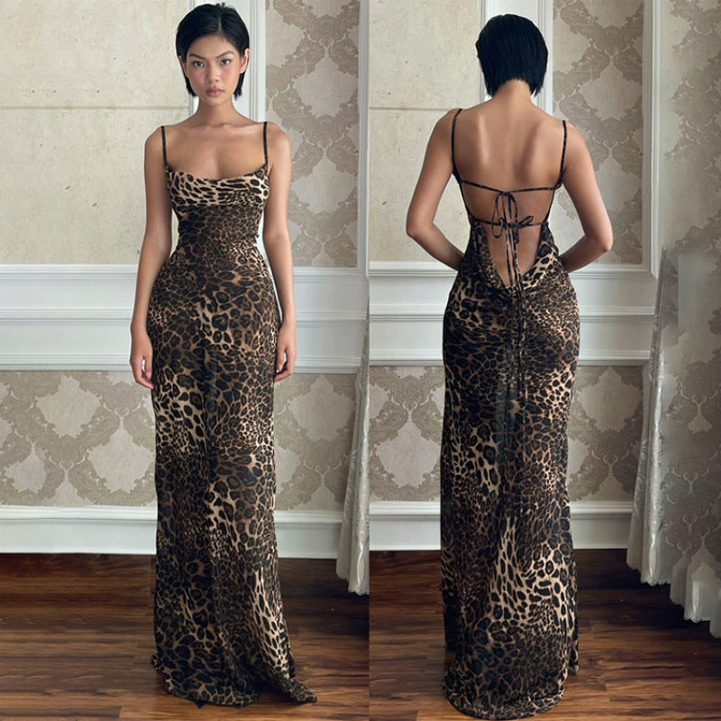 Damen Maxikleid mit elegantem Leopardenprint und offenem Rückenteil R&B