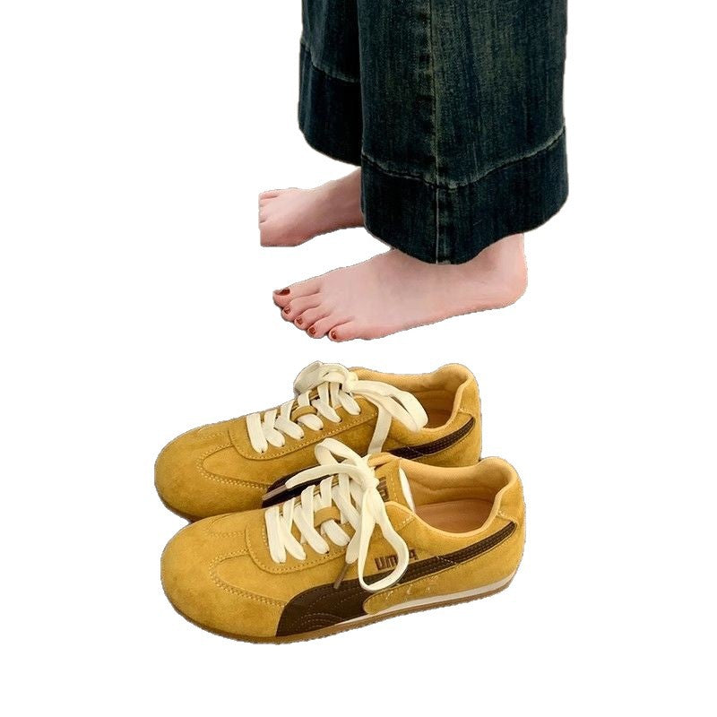 Damen Sneakers im klassischen Retro-Stil mit besonderer Sohle