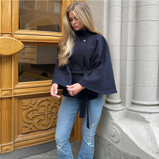 Damen vielseitiger Poncho mit Knopfdetails R&B