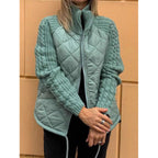 Steppjacke Damen mit Strickmuster und hohem Kragen