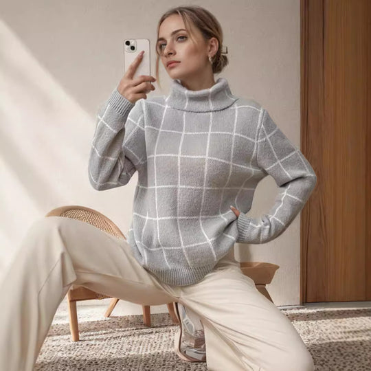 Damen Grobstrickpullover mit modernem Karomuster und hohem Kragen R&B