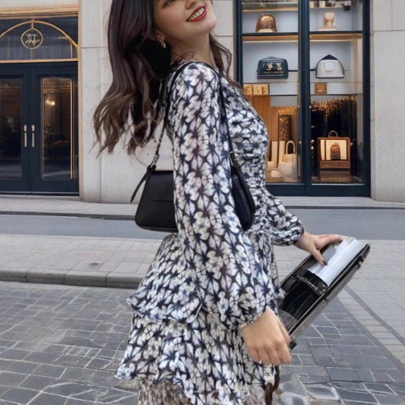 Damen fließendes Sommerkleid mit voluminösem Rock und Rüschendetails R&B