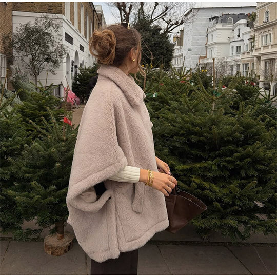 Damen Flauschiger Poncho R&B