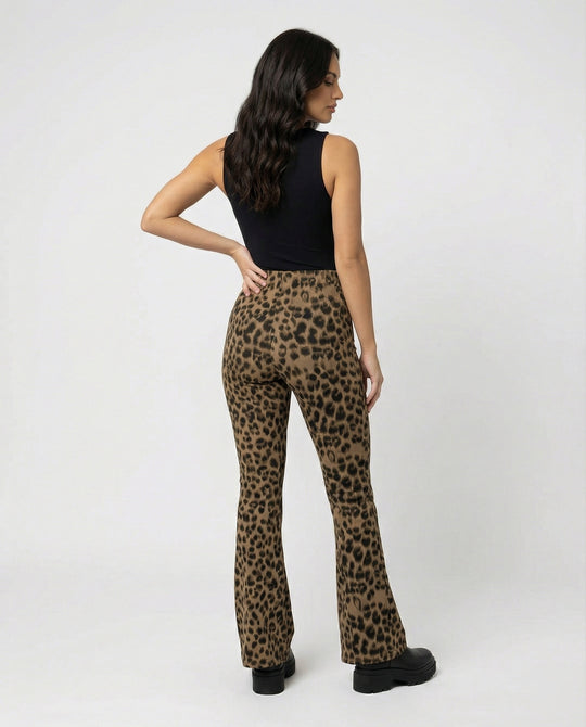 Damen Flared Leggings mit trendigem Leopardenmuster R&B