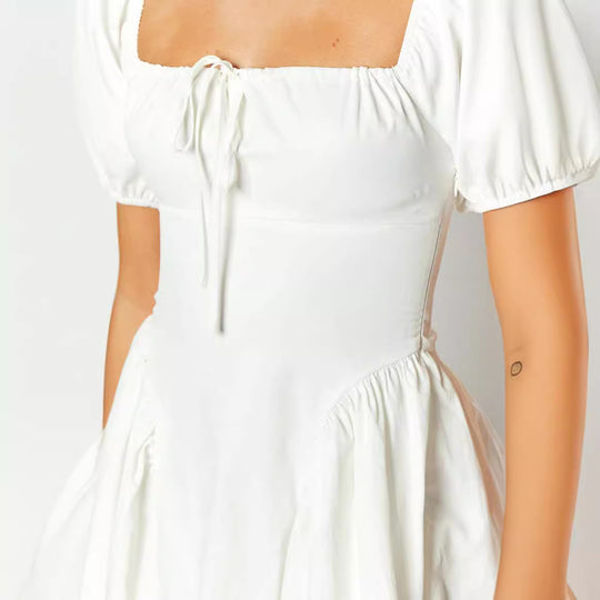 Damen sommerliches Minikleid mit Puffärmeln und tailliertem Design R&B