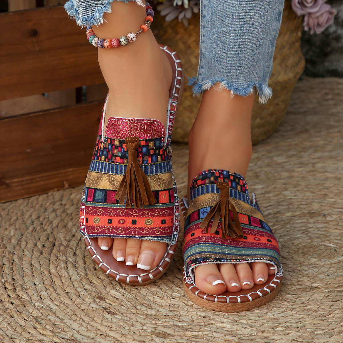 Damen bequeme Pantoletten mit buntem Streifen-Design und Quasten-Detail R&B