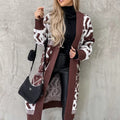Damen Strickmantel mit modernem grafischen Muster und lässiger Passform