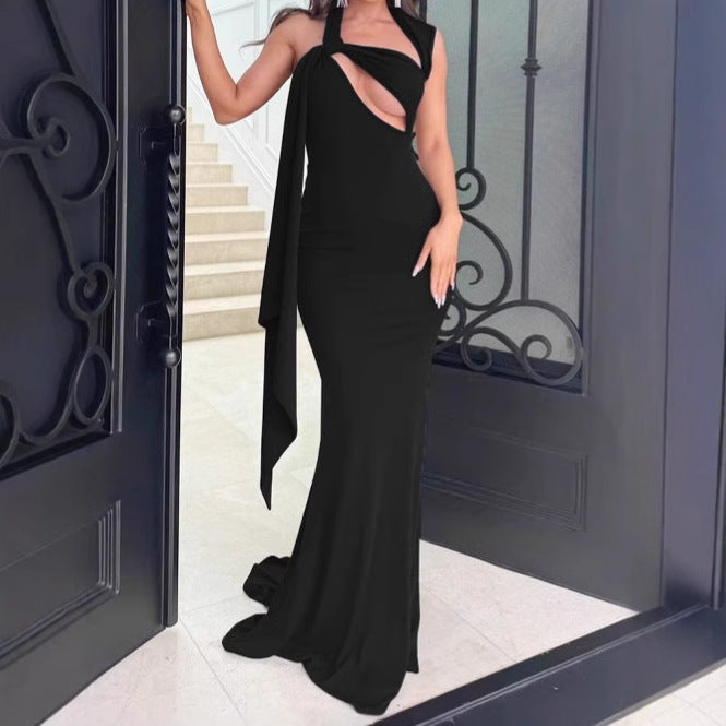 Damen Maxi-Kleid mit asymmetrischem Schnitt und raffiniertem Ausschnitt R&B