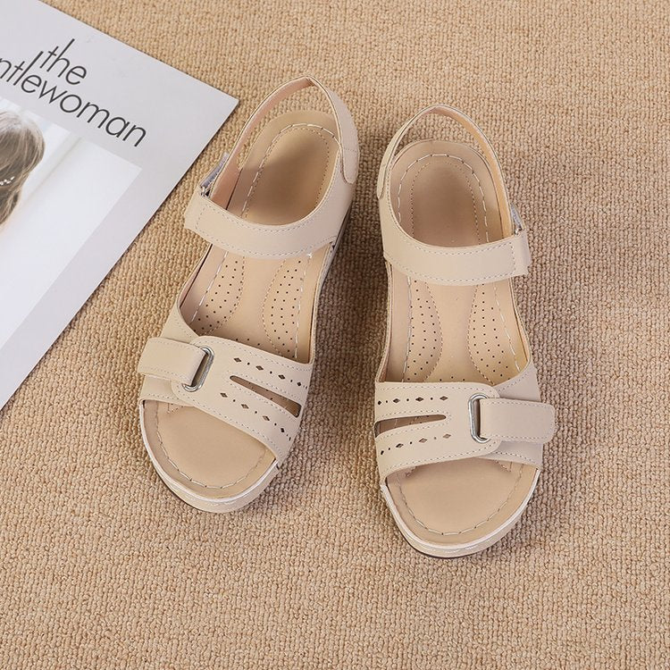 Damen Komfortable Keilsandalen mit verstellbaren Riemen und ergonomischem Fußbett R&B
