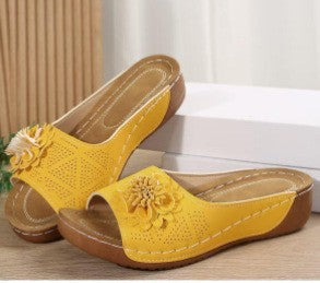 Damen modische Pantolette mit floralem Applikation und ergonomischem Fußbett R&B