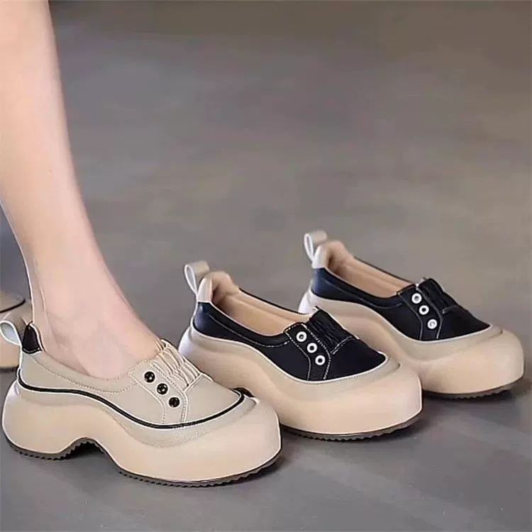 Damen Lifestyle Slip-On Sneakers mit darunter liegendem Panel