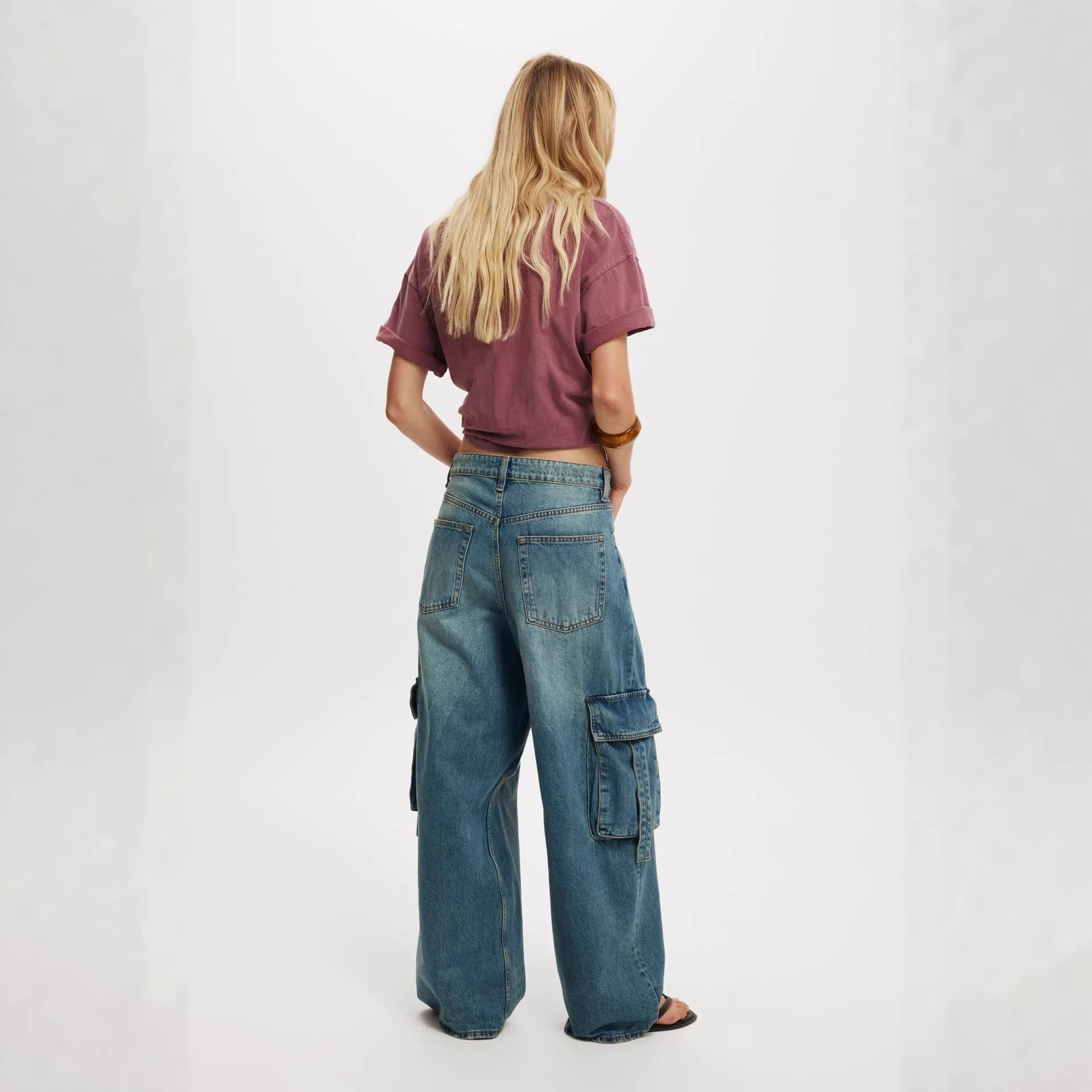 Damen Weite Cargo-Jeans mit praktischen Seitentaschen