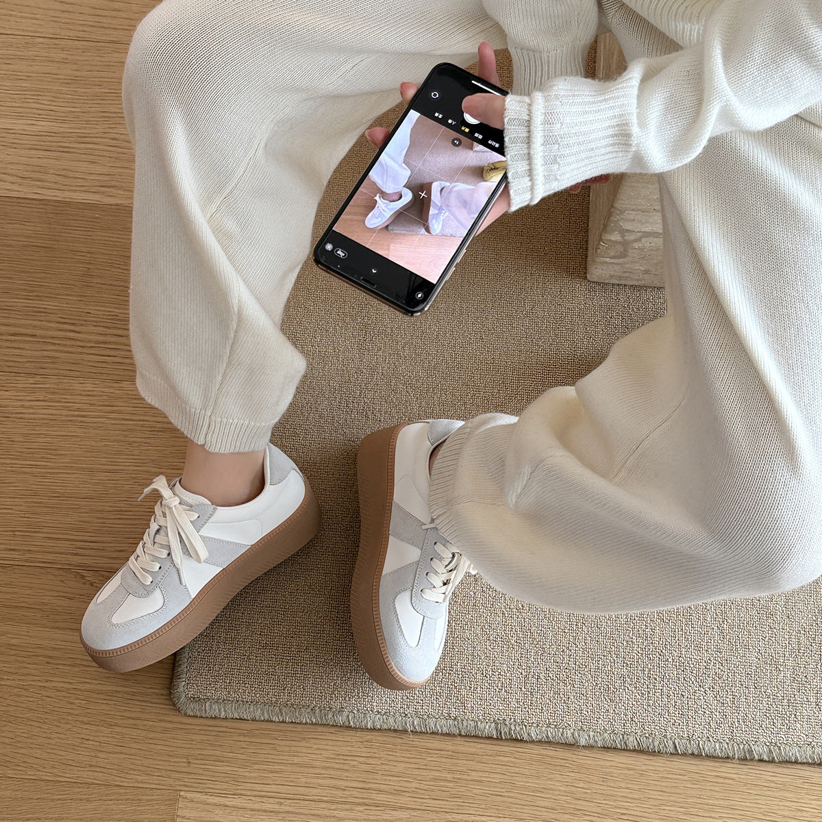Damen Sneakers im sportlich-eleganten Design mit atmungsaktiver Obermaterialkombination und rutschfester Sohle