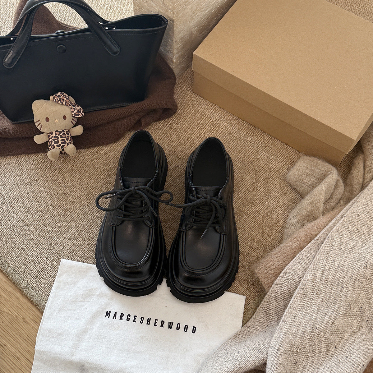 Damen Schnürschuhe im eleganten Design mit stabiler Plateau-Sohle