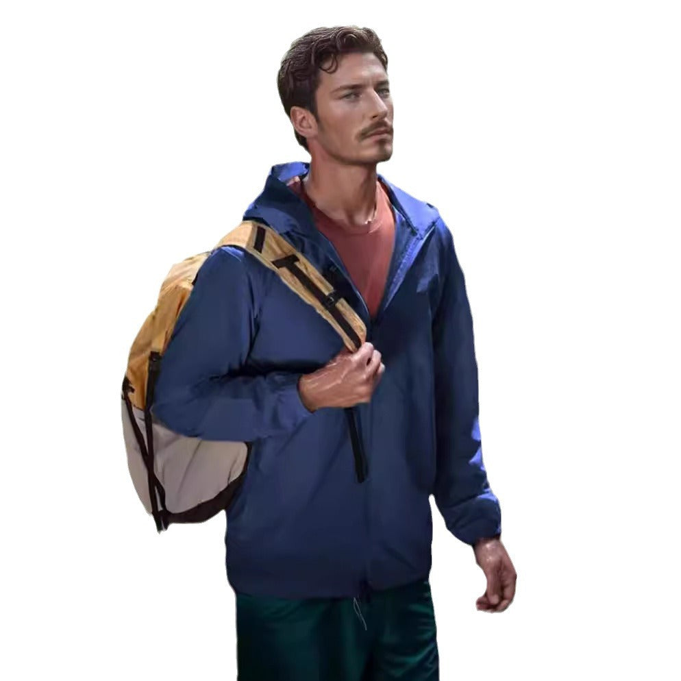Herren funktionale Outdoor-Jacke mit verstellbarem Kapuzenkragen und atmungsaktiven Einsätzen R&B