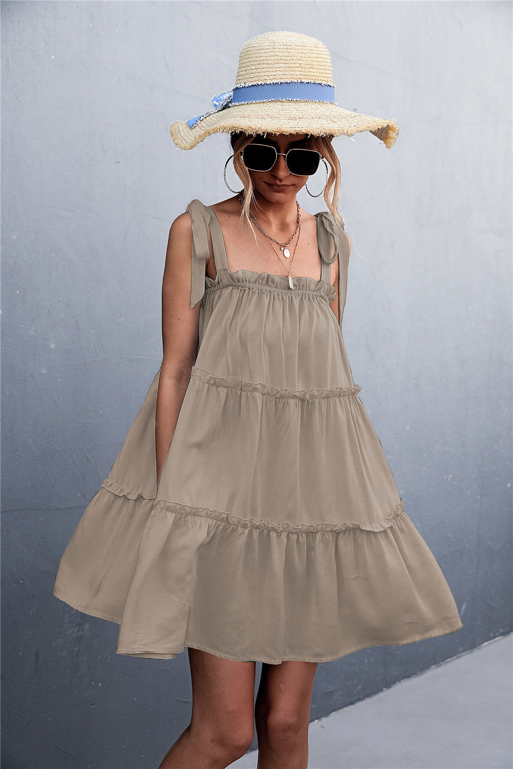 Damen luftiges Sommerkleid mit Rüschendetails und verstellbaren Trägern R&B