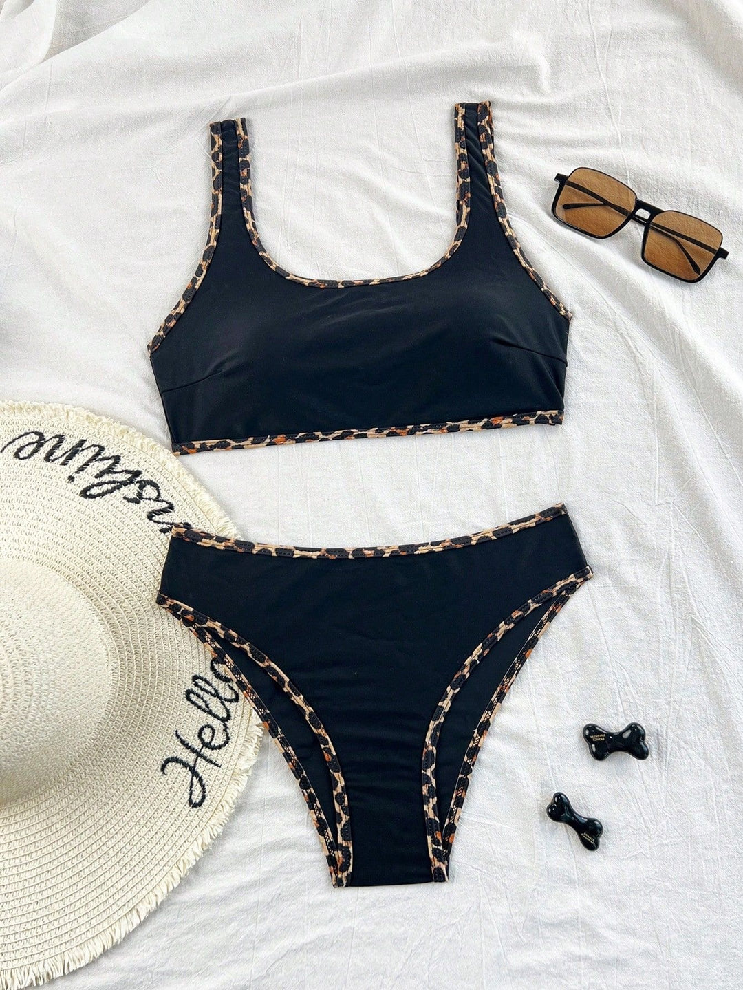 Damen Sportlicher Bikini im Leo-Look R&B
