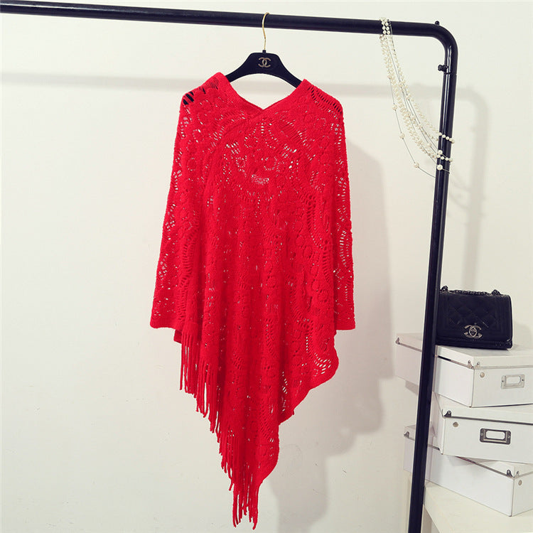 Damen Strickponcho mit auffälligem Häkelmuster und modischen Fransen R&B
