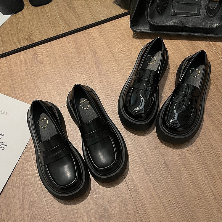 Damen elegante Plateau-Mokassins mit glänzender Oberfläche und stabiler Sohle R&B