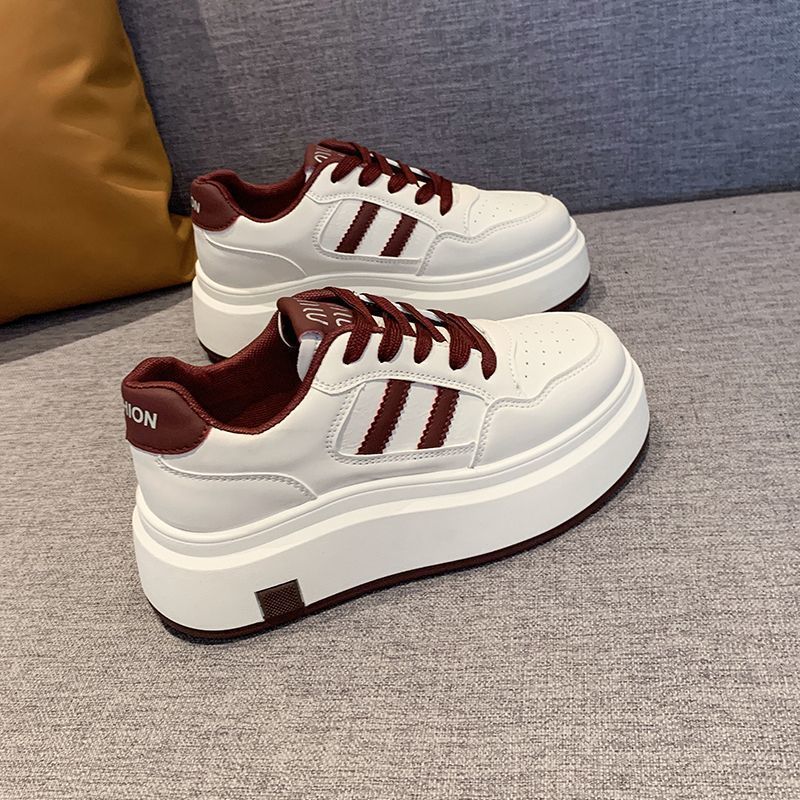 Damen Plattform Sneakers mit verstärkter Dämpfung und sportlichem Design