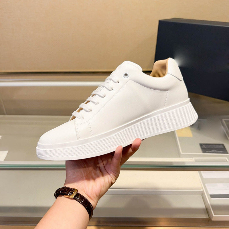 Damen Hochwertige Sneakers aus geschmeidigem Leder mit gepolsterter Sohle R&B