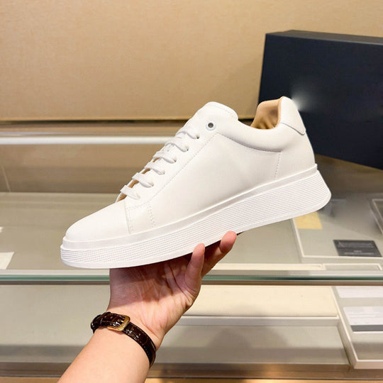 Damen Hochwertige Sneakers aus geschmeidigem Leder mit gepolsterter Sohle R&B