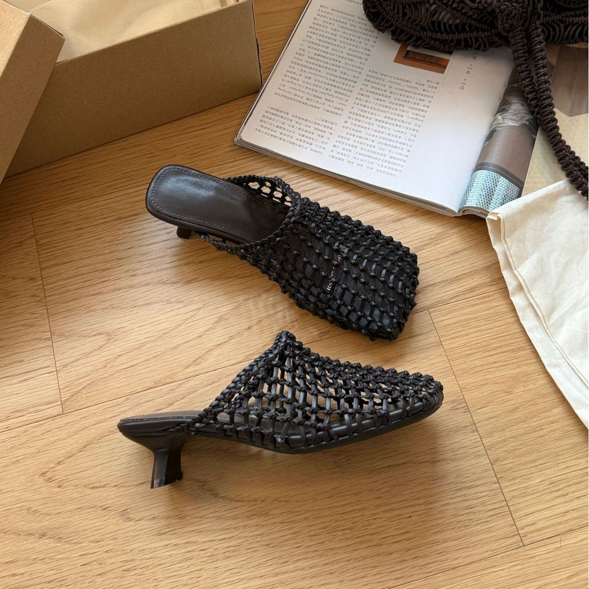 Damen Elegante und atmungsaktive Riemensandalen mit geflochtener Oberflächenstruktur R&B