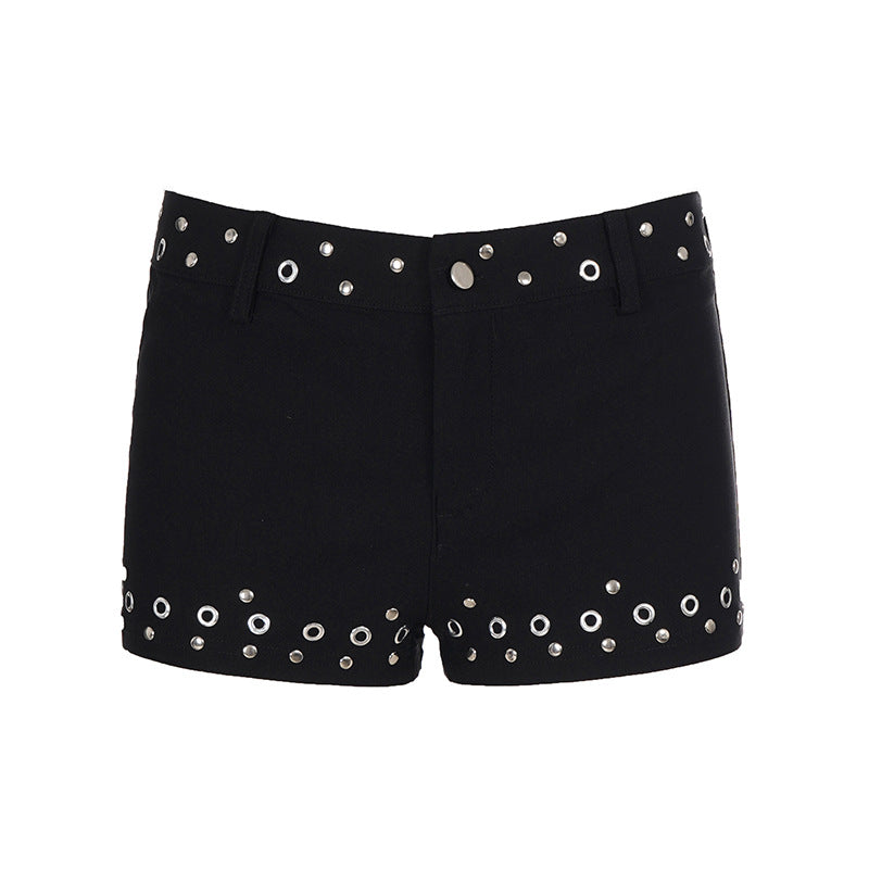 Damen Shorts im urbanen Stil mit metallischen Nietenapplikationen R&B