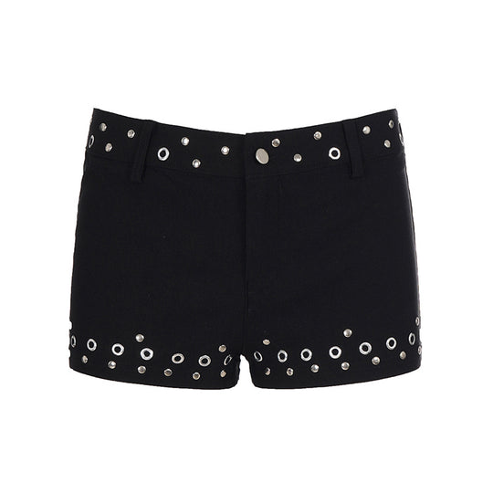 Damen Shorts im urbanen Stil mit metallischen Nietenapplikationen R&B