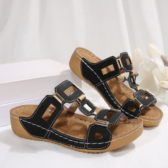 Damen Komfortable Wedge-Sandaletten mit strukturiertem Obermaterial und dekorativem Verschluss R&B