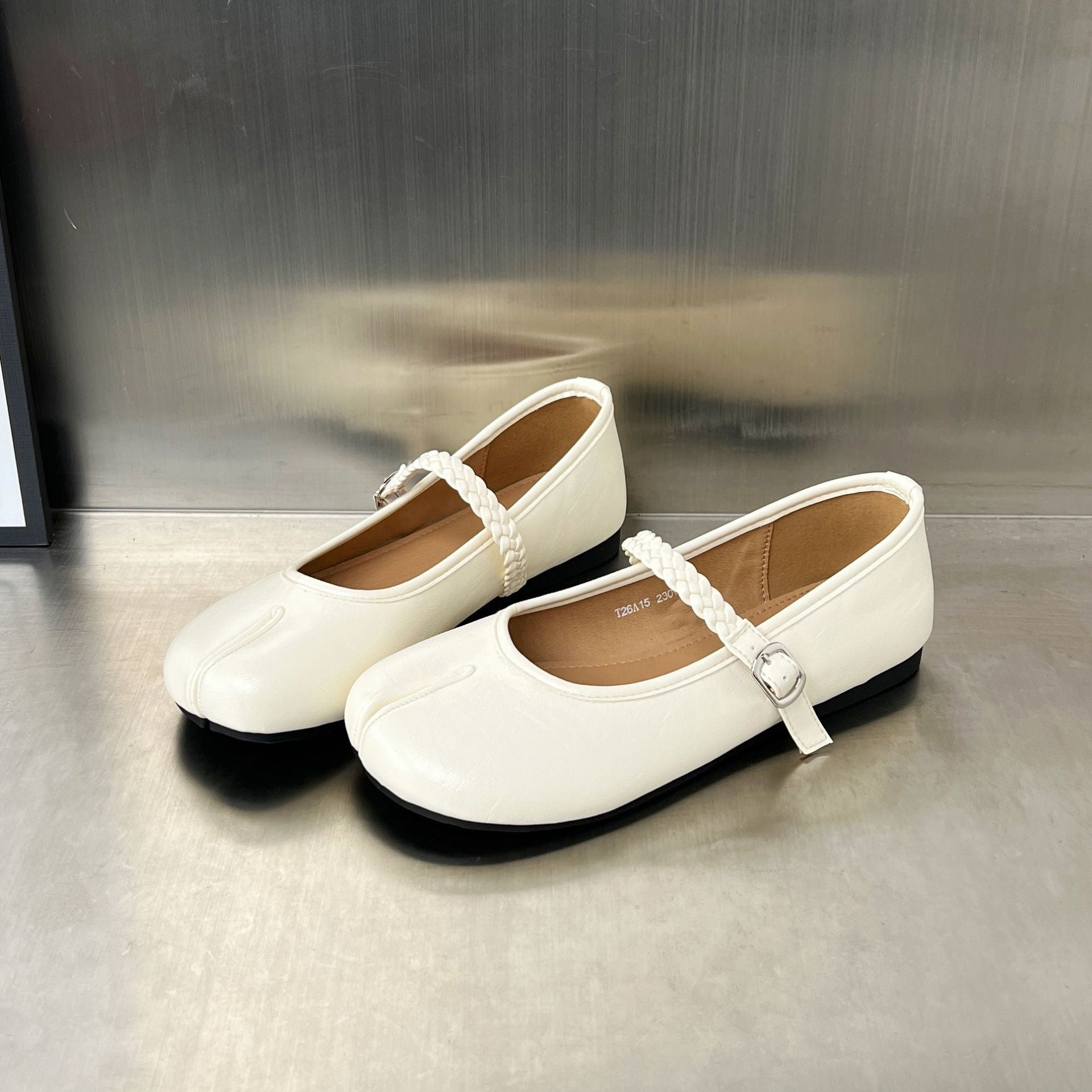 Damen Ballerinas mit geflochtenem Riemen und weichem Innenfutter R&B