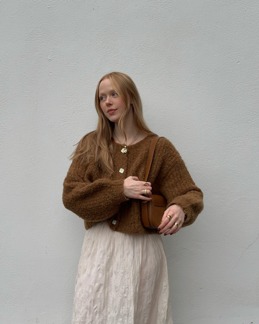 Damen Kuscheliger Strickpullover mit Knopfleiste und lässigem Schnitt R&B