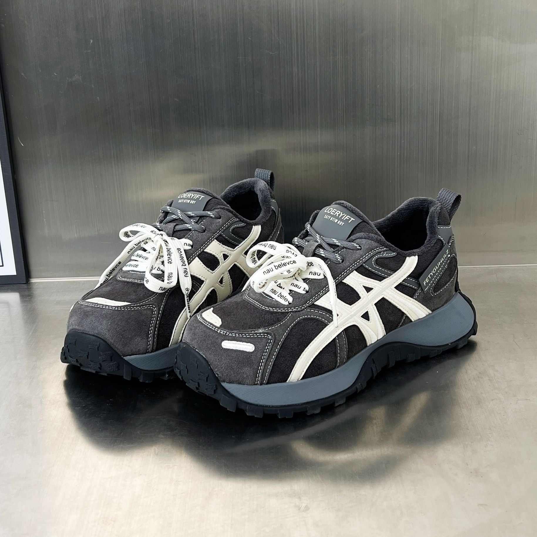 Damen Sportliche Trail-Sneakers mit rutschfester Sohle und atmungsaktivem Obermaterial R&B
