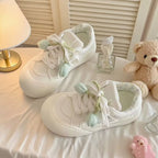 Damen Sneakers mit dekorativen Blütenakzenten und bequemer Polsterung R&B