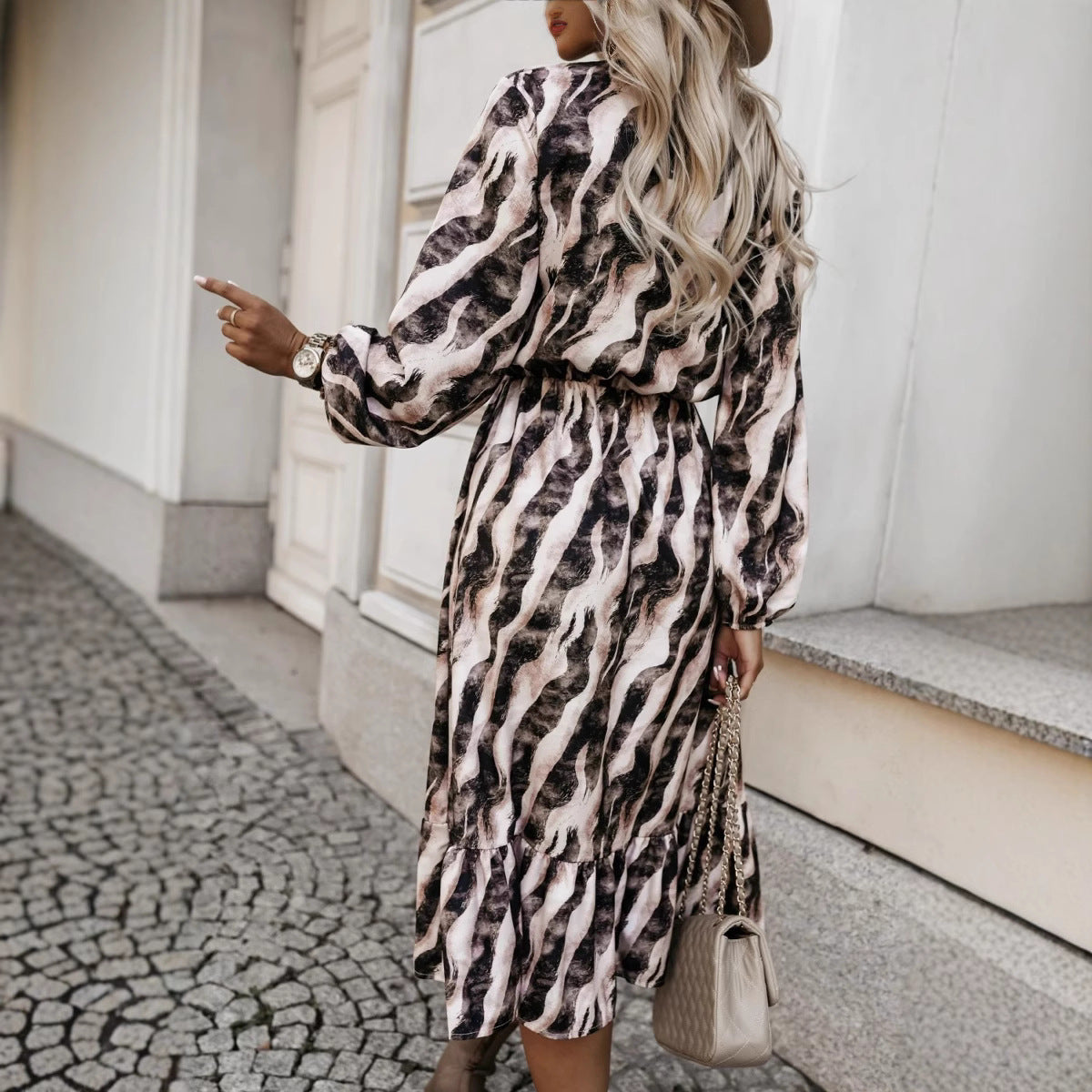 Damen Maxikleid mit geschmackvollem Streifenmuster und praktischen Taschen R&B