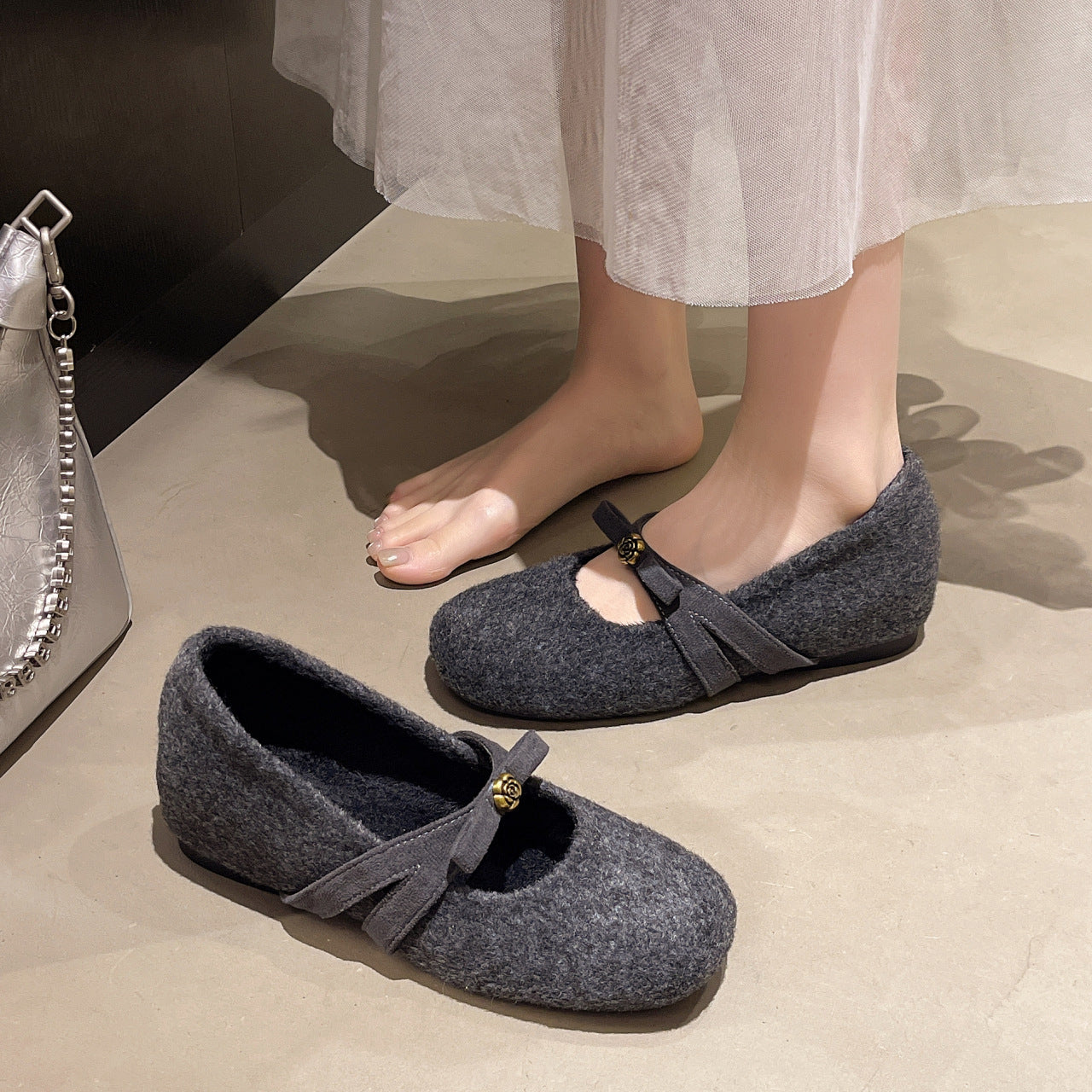 Damen Bequeme Filzschuhe mit dekorativer Schleife R&B