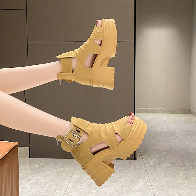 Damen nan Plateau-Sandaletten-Stiefelette mit Aussparungen offener Zehenpartie und verstellbarer Metallschnalle R&B