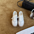 Damen Sneakers im sportlich-eleganten Design mit atmungsaktiver Obermaterialkombination und rutschfester Sohle