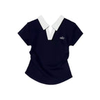 Damen nan kurzärmeliges Polo-Shirt mit offenem V-Ausschnitt, Hemdkragen und dezenter Logo-Stickerei R&B