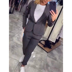 Damen Elegantes business-casual Anzug-Set mit feinen Streifen und modernem Schnitt R&B