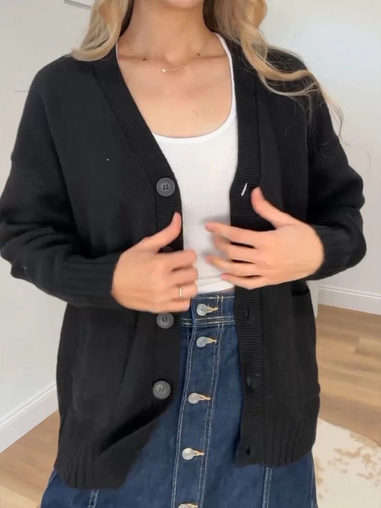 Damen Strickjacke mit Taschen und modernen Knöpfen R&B