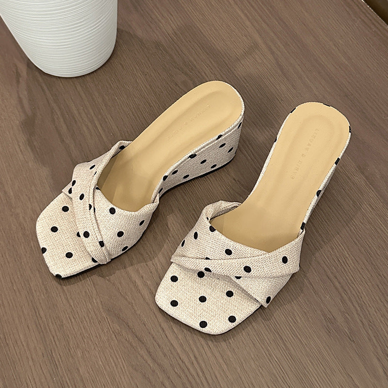 Damen Komfortable Wedge-Pantoletten mit geflochtenem Design R&B