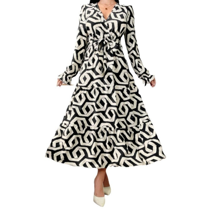 Damen Maxi-Kleid mit modernem geometrischen Druck und taillierbarem Design R&B