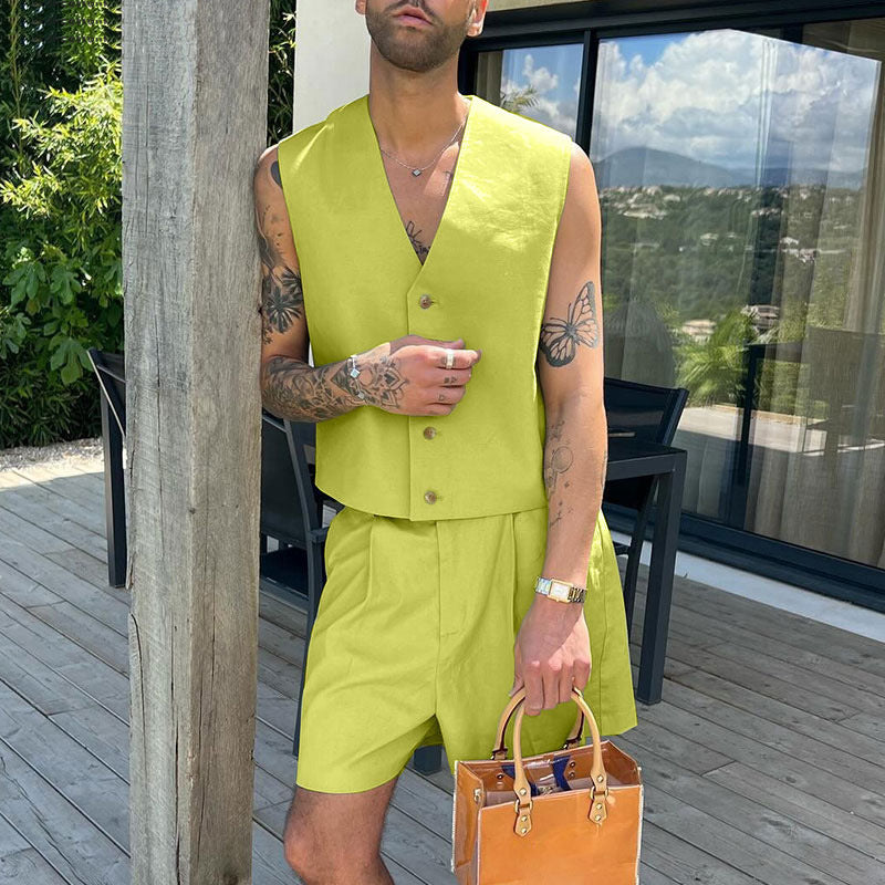 Damen nan elegantes maßgeschneidertes Ensemble mit taillierter Weste und hochtaillierten Shorts R&B