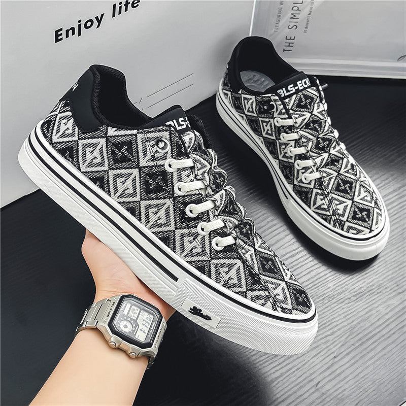 Damen Sneakers im modernen grafischen Design R&B