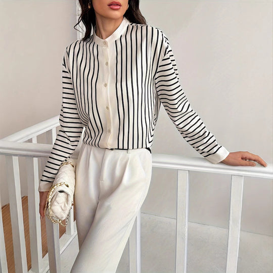 Damen Hemdbluse mit eleganter Knopfleiste und vertikalen Streifen R&B