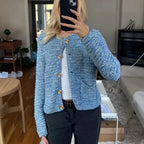 Strickjacke Damen elegant mit goldenen Knöpfen