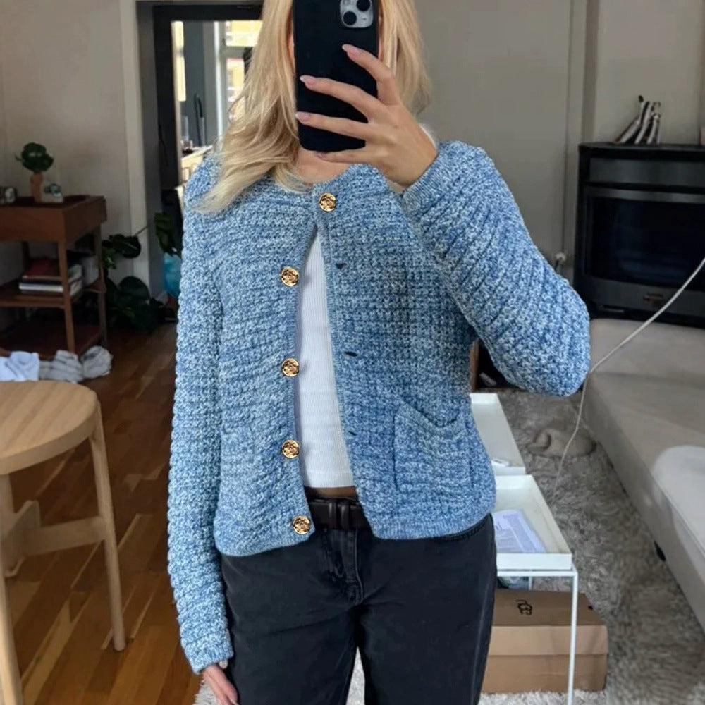 Strickjacke Damen elegant mit goldenen Knöpfen